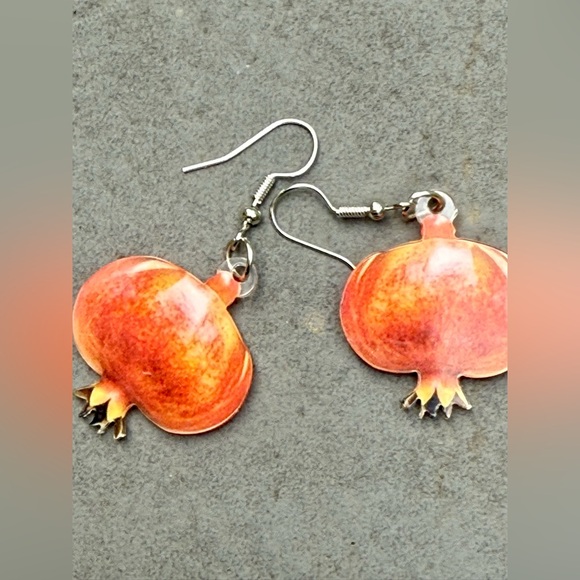 Red Realistic Pomegranate Earrings - Picture 3 of 5
